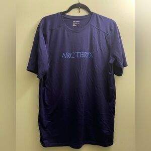 Men’s ARC'TERYX Ionia MERINO WOOL ARC'WORD LOGO SHORT SLEEVE - Large - Blue